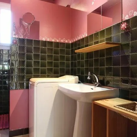 Renove Avec Terrasse Pres De - Fr-1-582-248