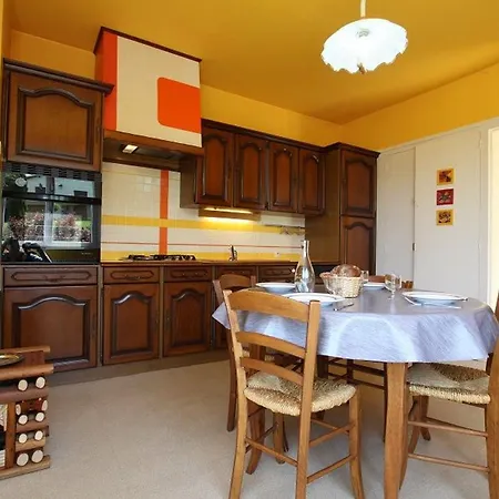 Renove Avec Terrasse Pres De - Fr-1-582-248