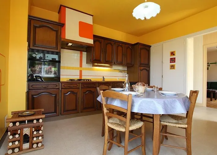 Renove Avec Terrasse Pres De - Fr-1-582-248